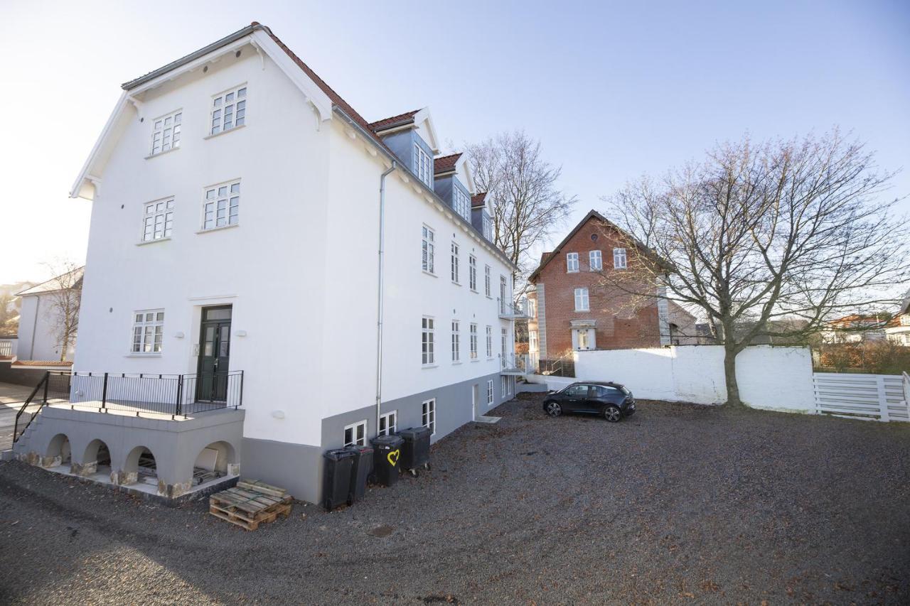 Aday - Modern Living - Balcony Room Aalborg Exterior foto